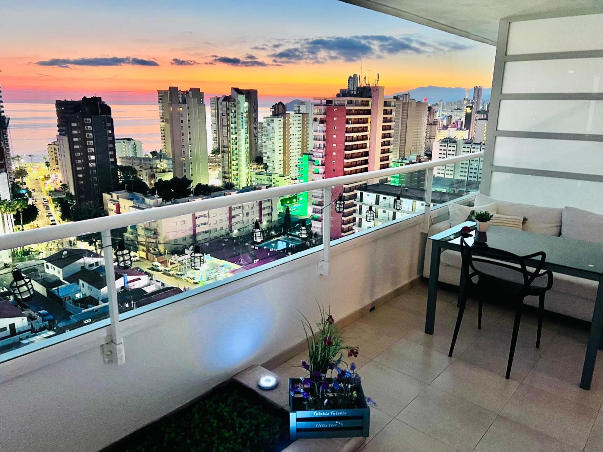 Sea View Penthouse! Apartment Benidorm Luaran gambar